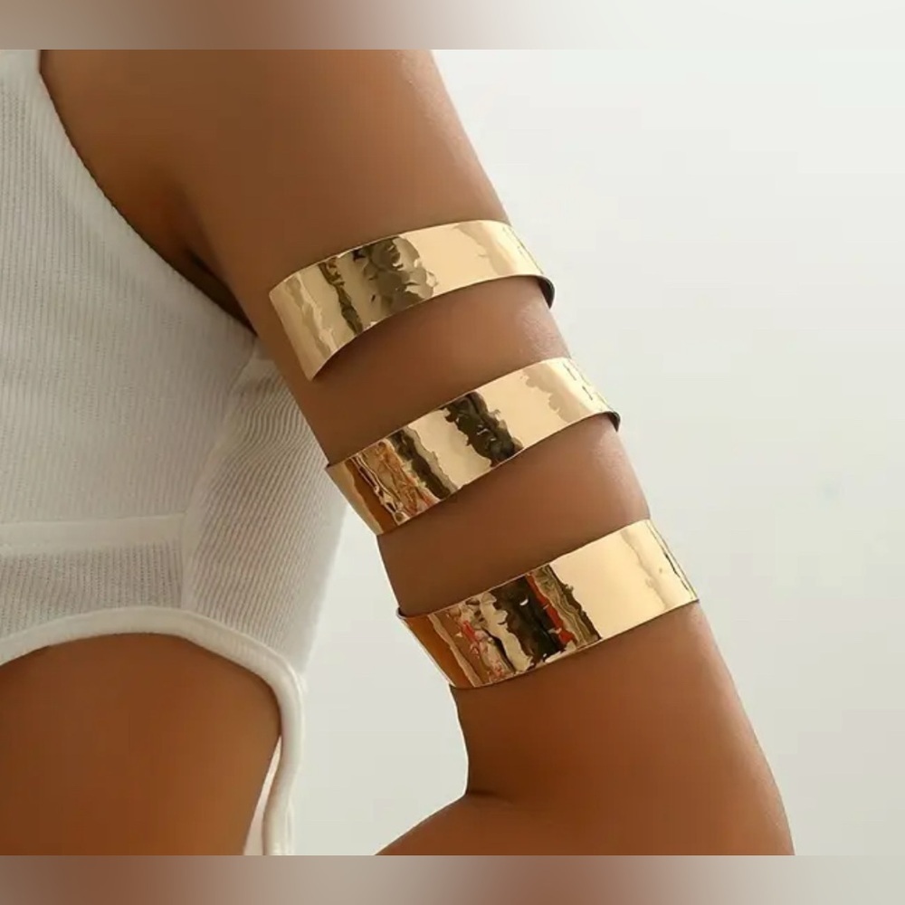 Chic Gold Arm Cuff Bracelet